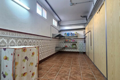 ca349fb701a01b0b4d4eb36b8d08b7cf - 24