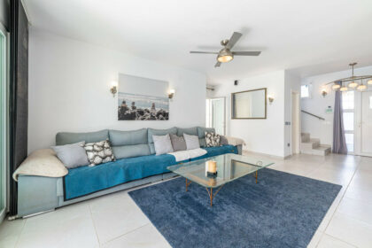 ca5b290d91c79a67c590d78195eb1315 - 12