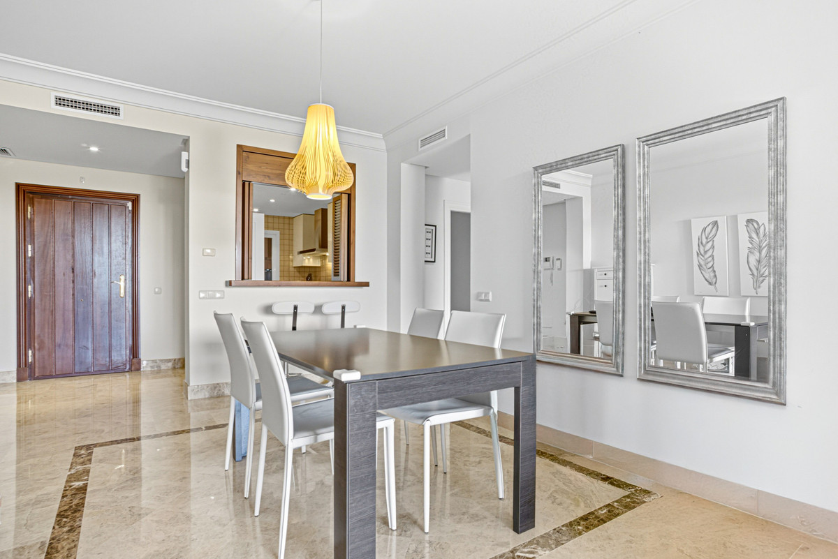 ca96dc19bbd6a327b0884a604df67313 - 14