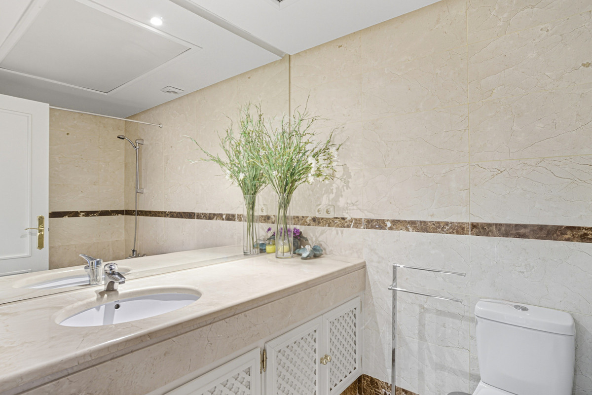 ca96dc19bbd6a327b0884a604df67313 - 7