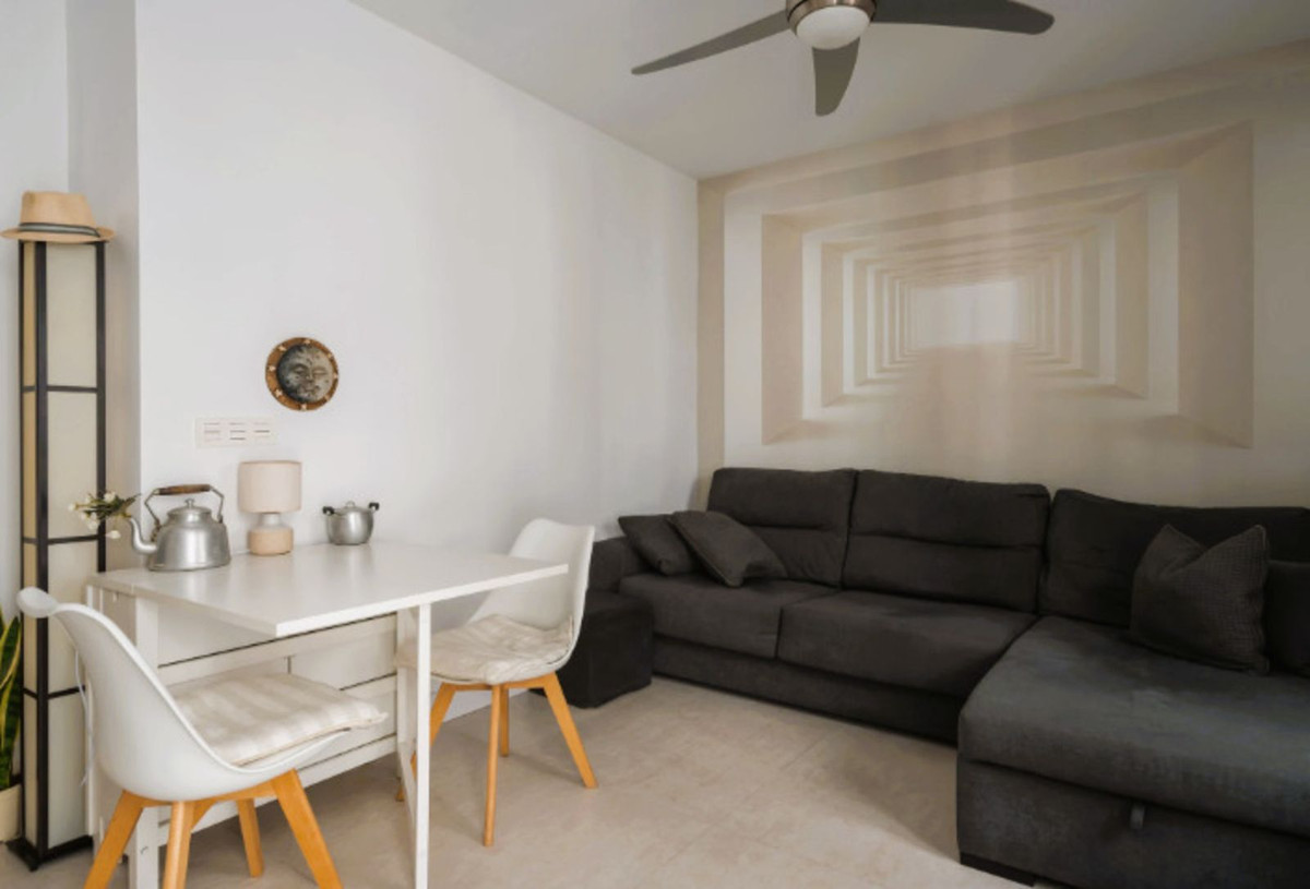 cab08a8ad6e08a6fee6c72926aa5531d - 2