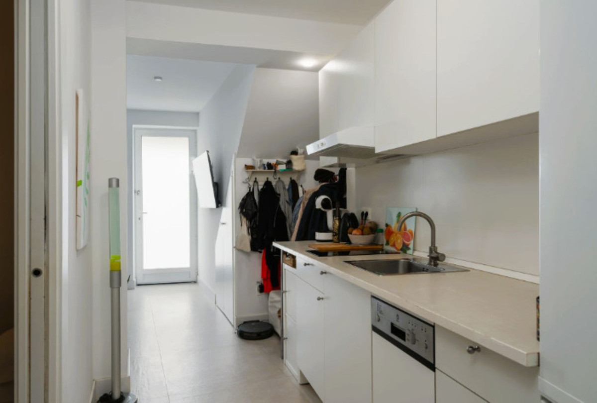 cab08a8ad6e08a6fee6c72926aa5531d - 6