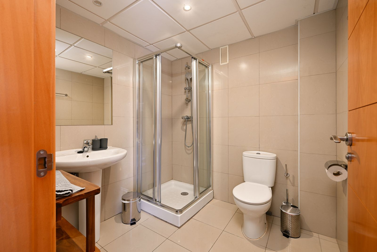 caee12eee226dbf4c7dd209baff67466 - 19