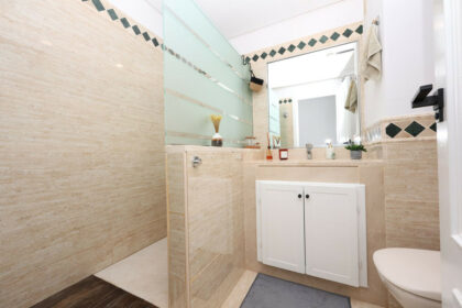 cb286a5f06fe850e8549aeef67cbeb9c - 13