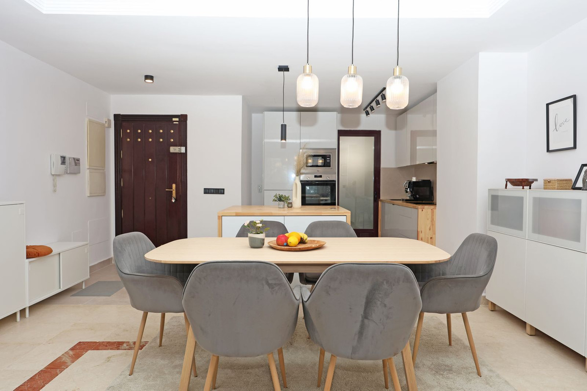 cb286a5f06fe850e8549aeef67cbeb9c - 21