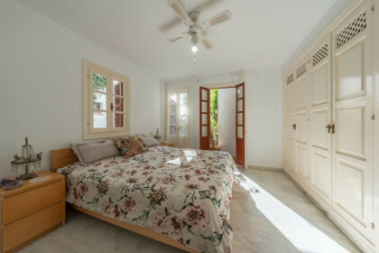 cb522263ba62360f700c452a04b5e3e3 - 10