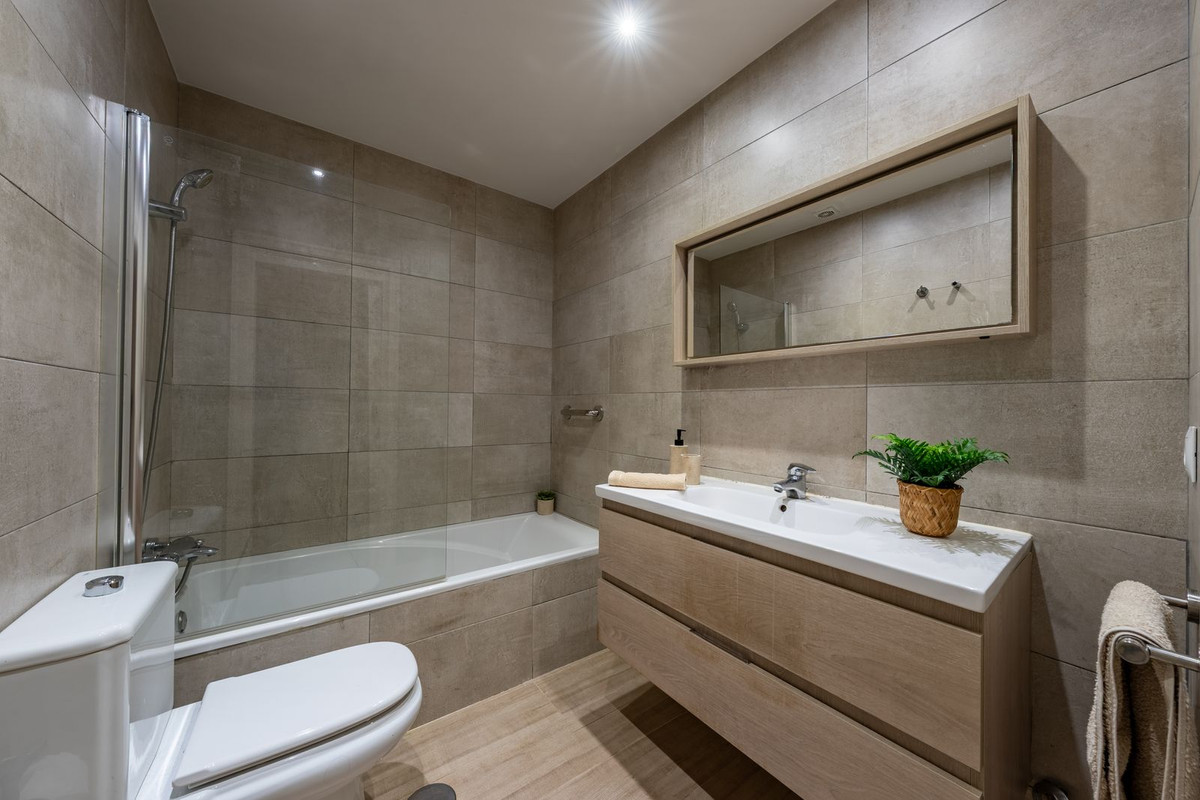 cb522263ba62360f700c452a04b5e3e3 - 12