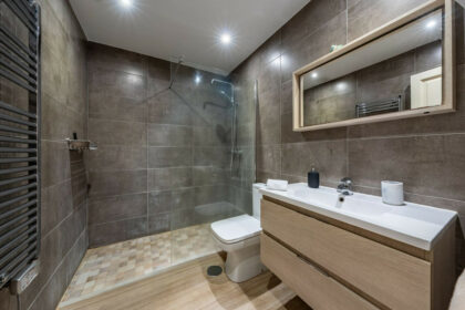 cb522263ba62360f700c452a04b5e3e3 - 20