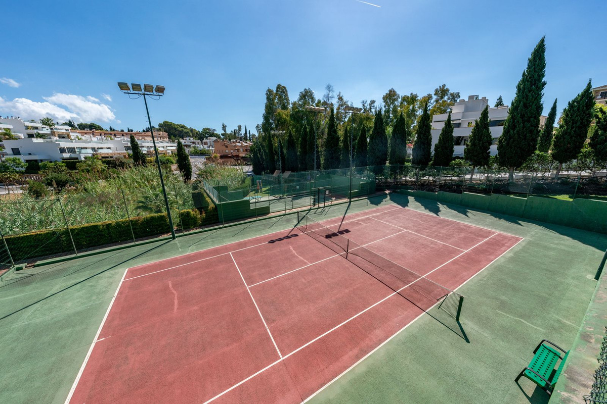 cb522263ba62360f700c452a04b5e3e3 - 32