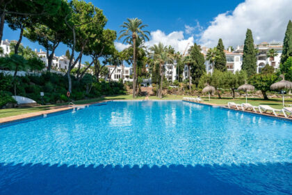 cb522263ba62360f700c452a04b5e3e3 - 38