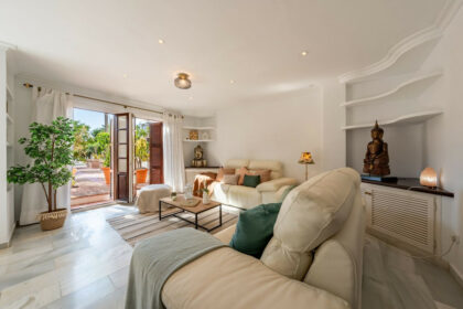 cb522263ba62360f700c452a04b5e3e3 - 8