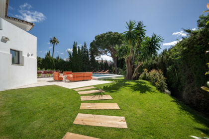 cc392c45a41a1d2592cb8dc8d5aaf03d - 28