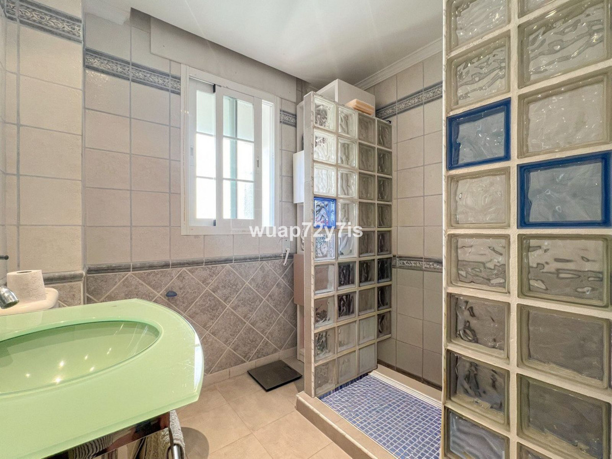 cc52c1245262767751f3b65b9a25427f - 20