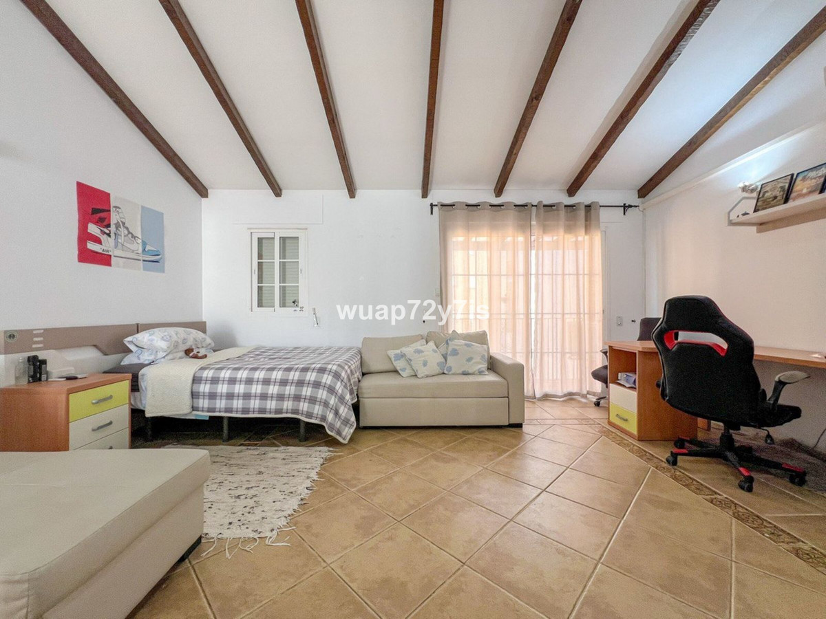 cc52c1245262767751f3b65b9a25427f - 22