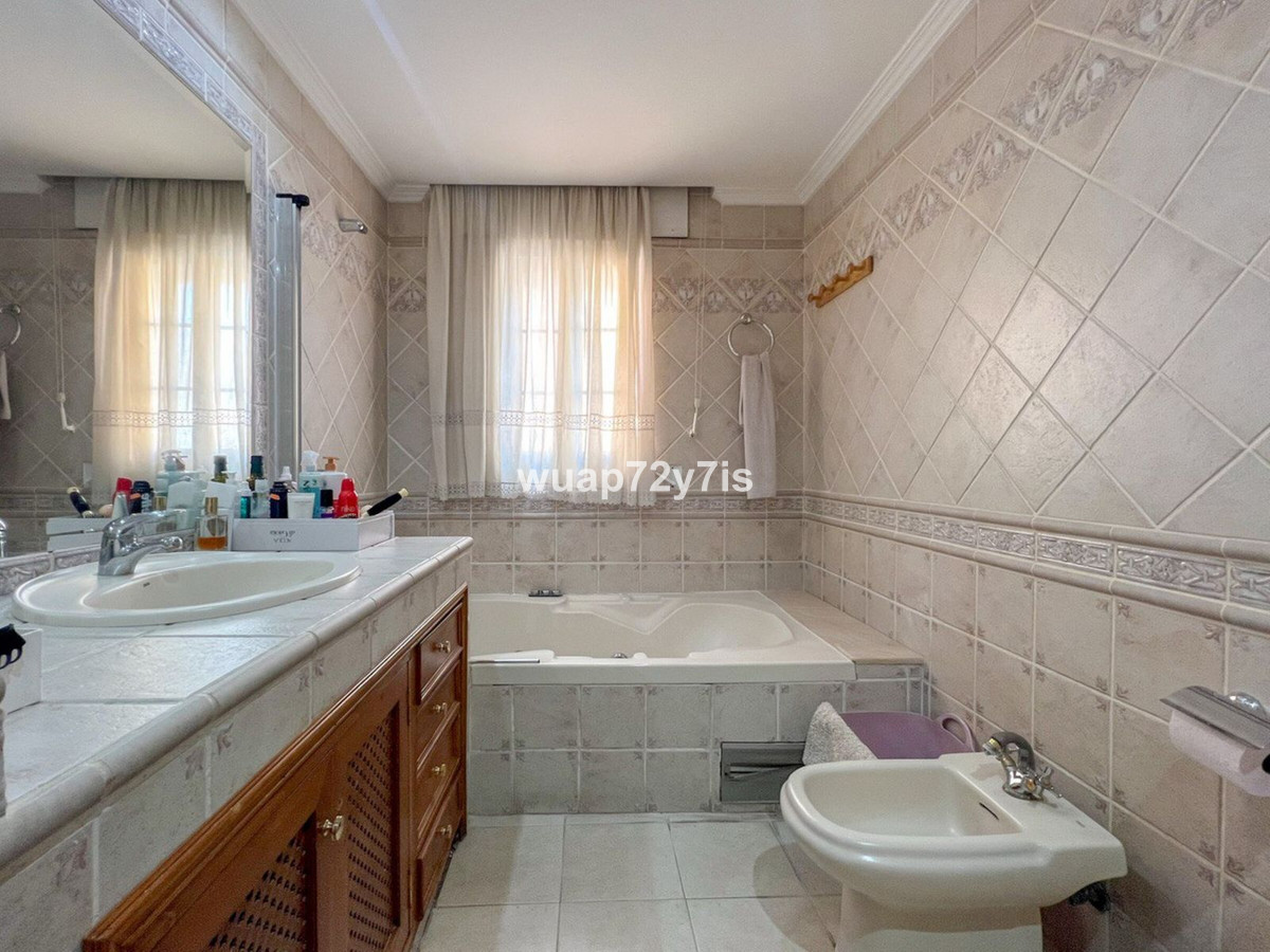 cc52c1245262767751f3b65b9a25427f - 28