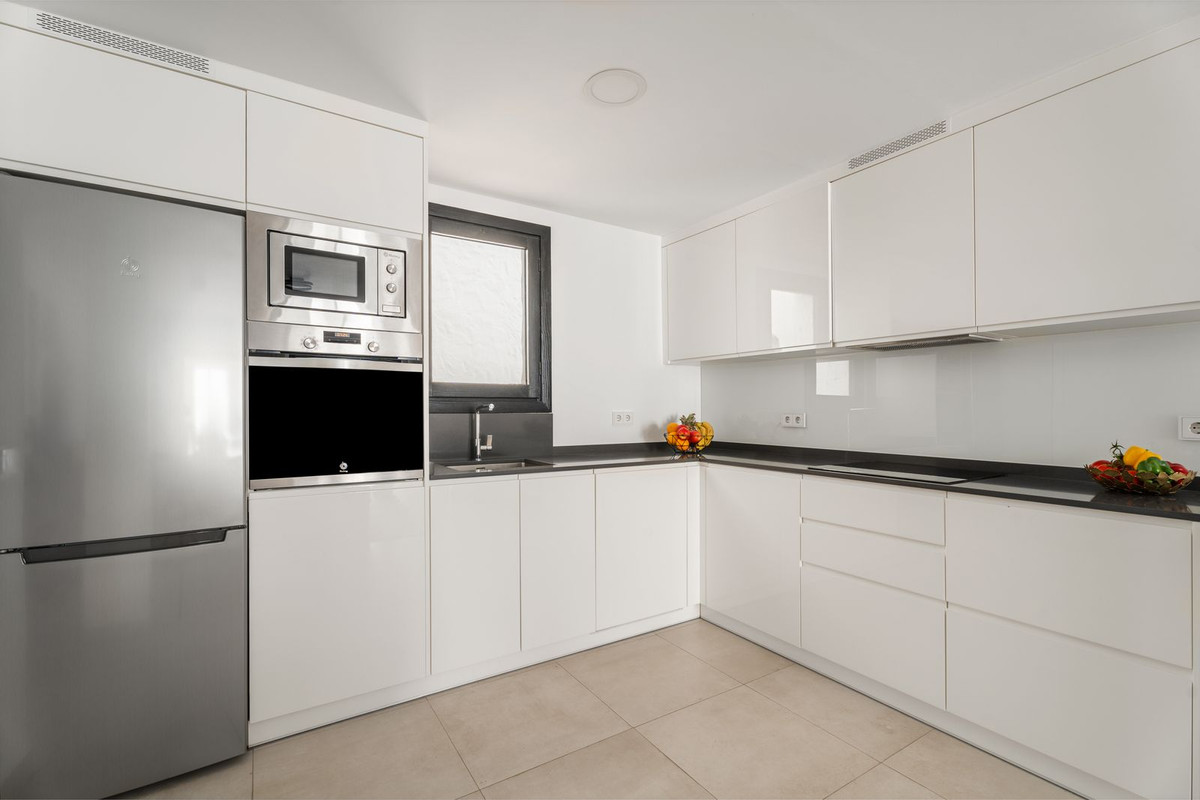 cc67ce7451af426361438d31b8e9849b - 11