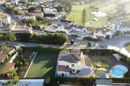 ccfcfd82a615856909c66e12bcf7e6dd - 23