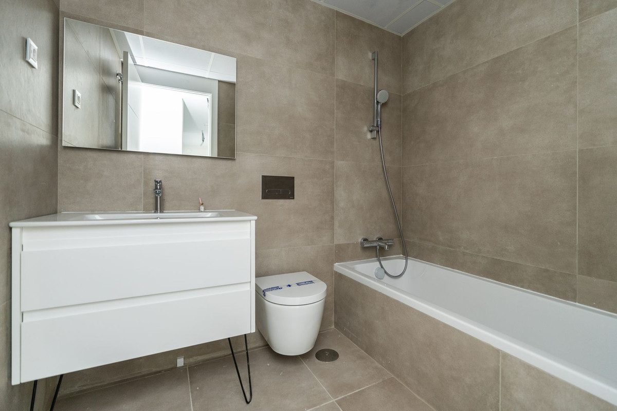 cd299a9fa83081b8ba945029defb1326 - 13