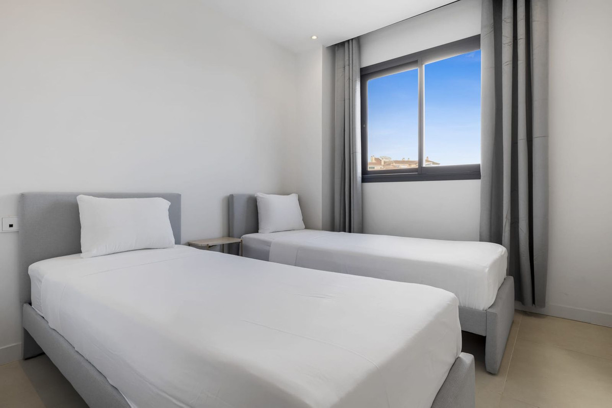 cdc80eda3ee609fe9ace7971c3401185 - 13