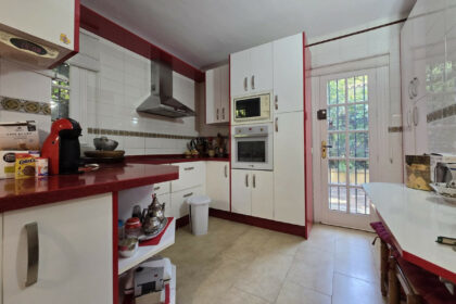 cdfa66efeddbbcd386a7c71eb9e6ee12 - 26