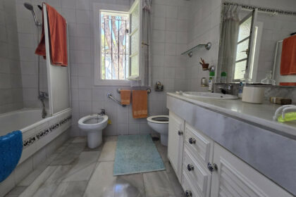 cdfa66efeddbbcd386a7c71eb9e6ee12 - 9