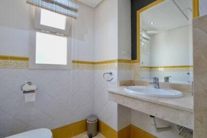 ce1a68b936e8a95c550e403abcf83e56 - 16