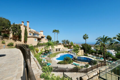 ce1a68b936e8a95c550e403abcf83e56 - 17