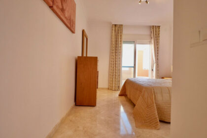 ce1a68b936e8a95c550e403abcf83e56 - 18