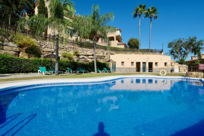 ce1a68b936e8a95c550e403abcf83e56 - 20