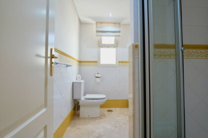 ce1a68b936e8a95c550e403abcf83e56 - 23