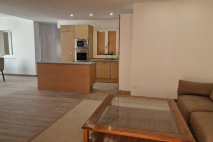 ce59b2c784deb672f8c1286e983c4171 - 12