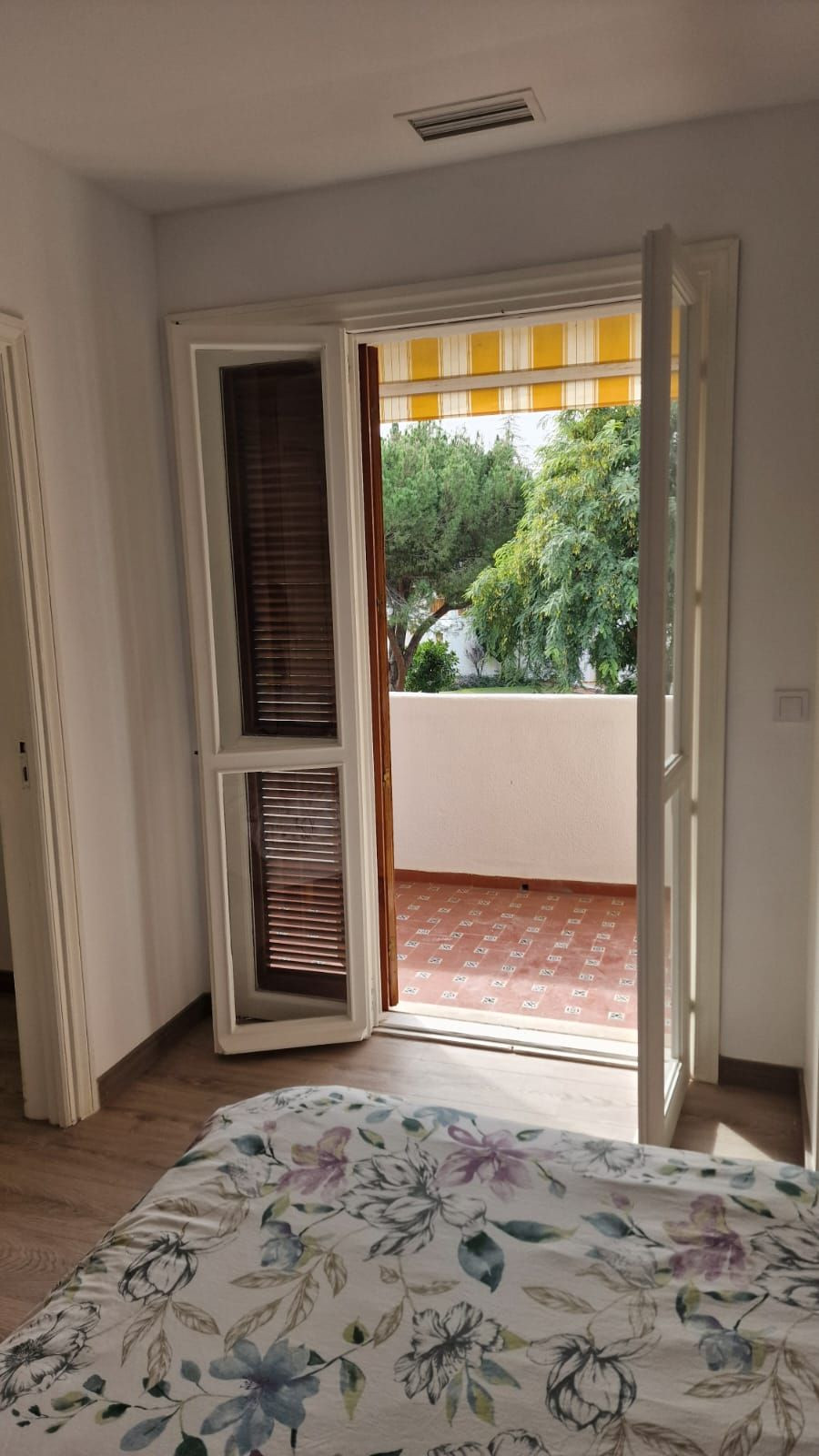 ce59b2c784deb672f8c1286e983c4171 - 22