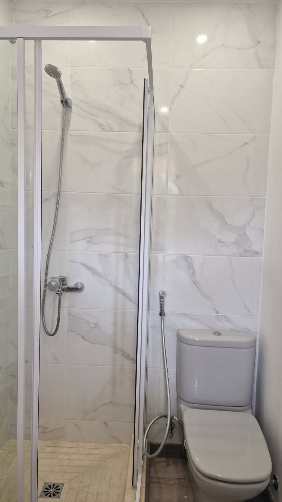 ce59b2c784deb672f8c1286e983c4171 - 24