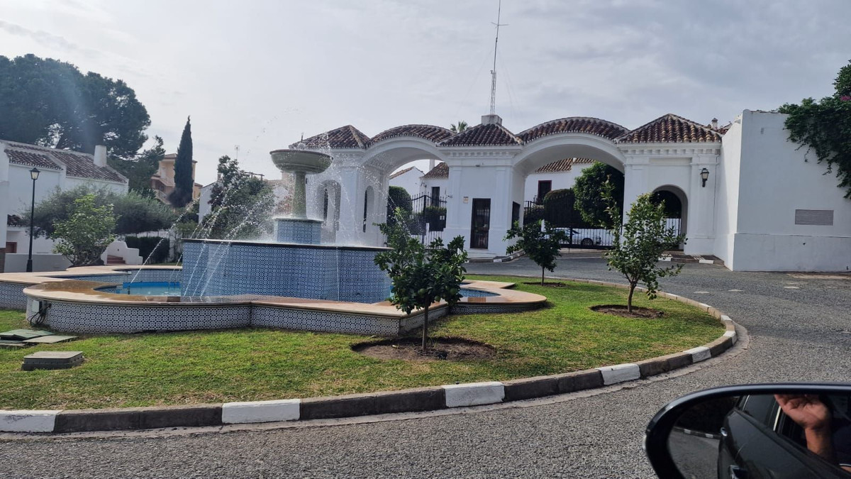 ce59b2c784deb672f8c1286e983c4171 - 29