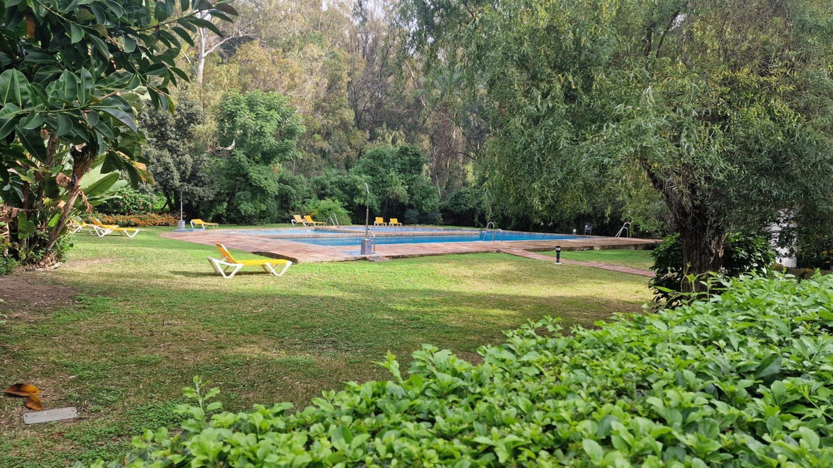 ce59b2c784deb672f8c1286e983c4171 - 30