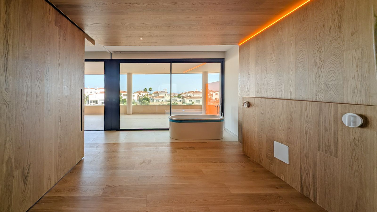 cee0eca02ff15e2d956fd4825e945a93 - 20