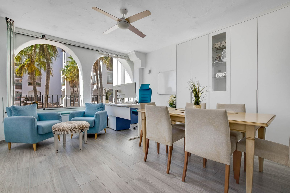 cee1fe78d7b6c18c18f3b2766e79d636 - 12