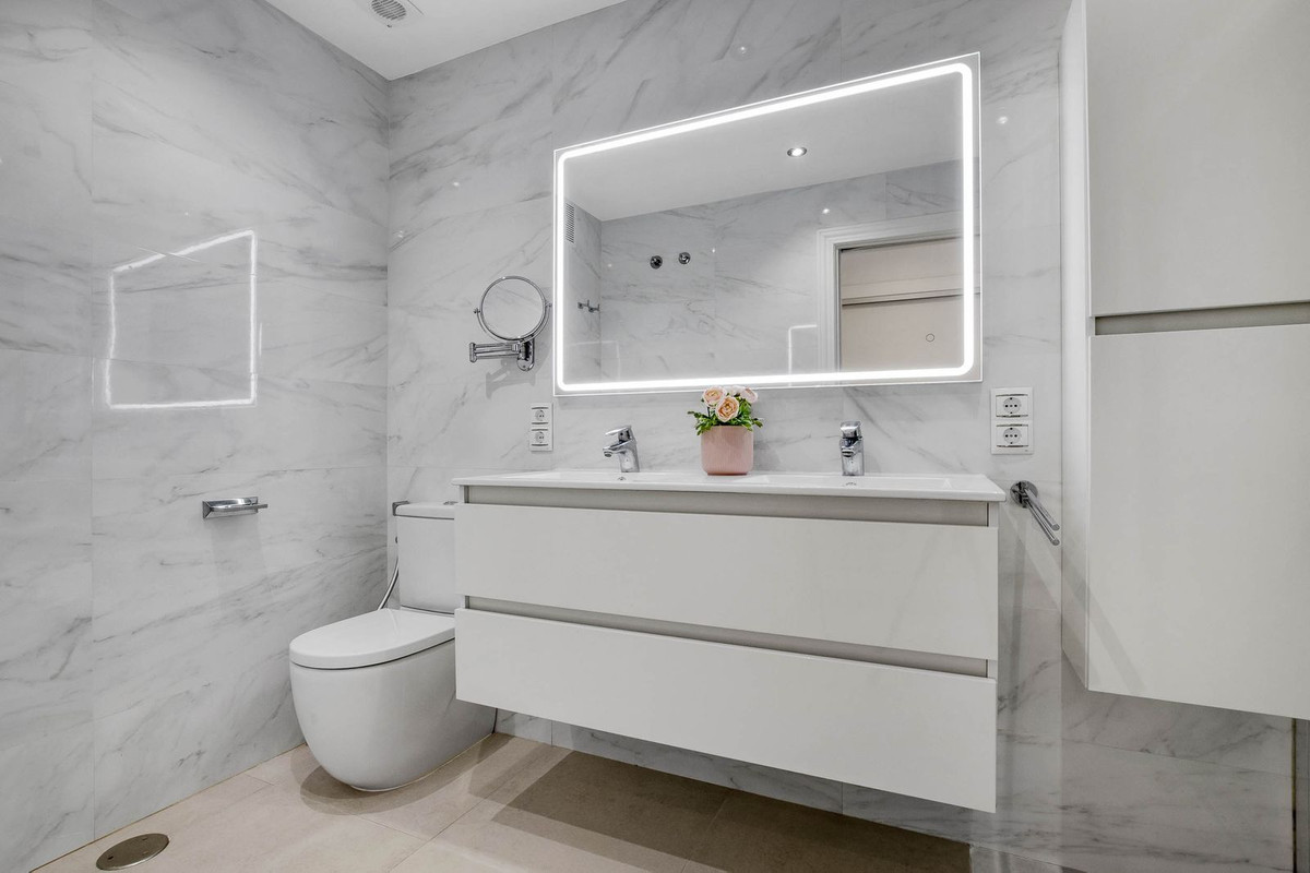 cee1fe78d7b6c18c18f3b2766e79d636 - 14