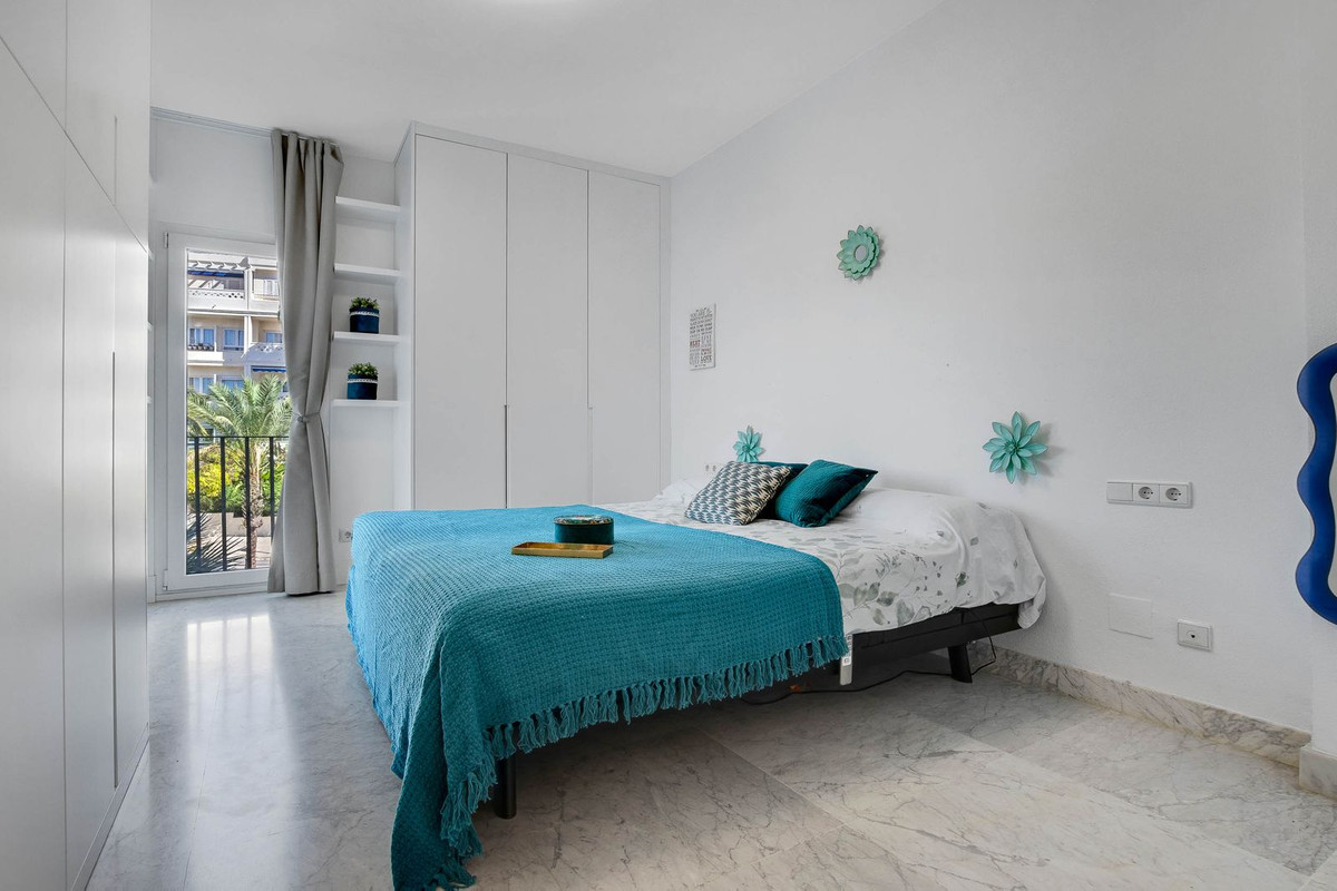 cee1fe78d7b6c18c18f3b2766e79d636 - 16