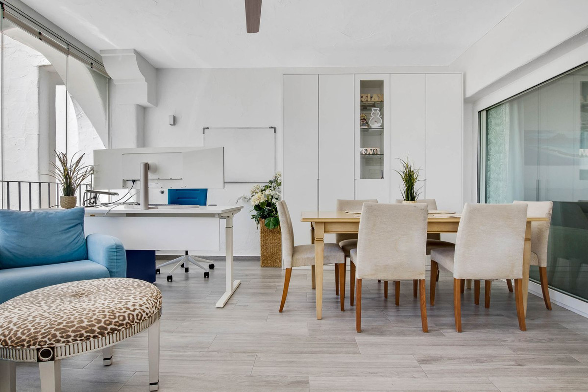 cee1fe78d7b6c18c18f3b2766e79d636 - 23