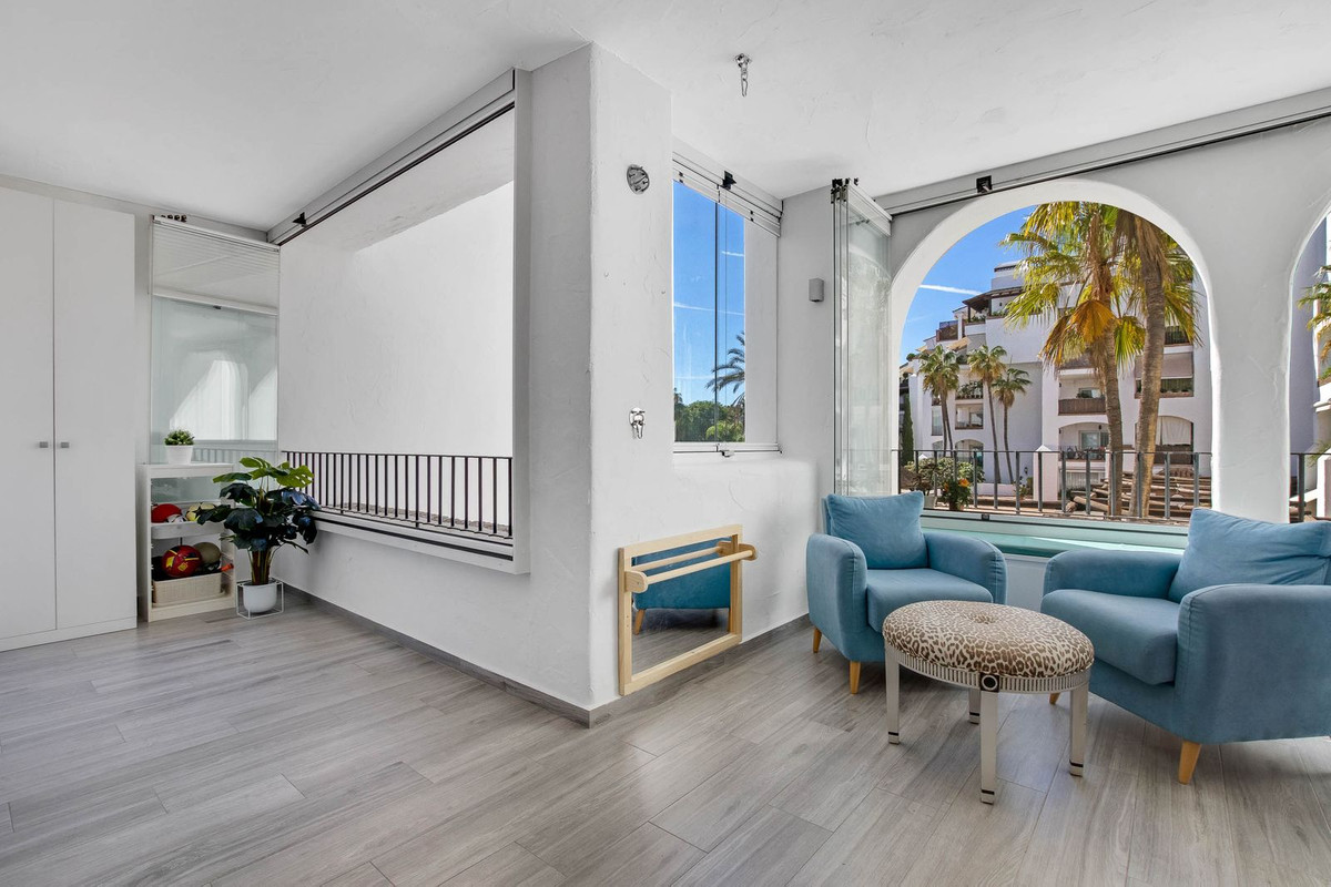 cee1fe78d7b6c18c18f3b2766e79d636 - 28