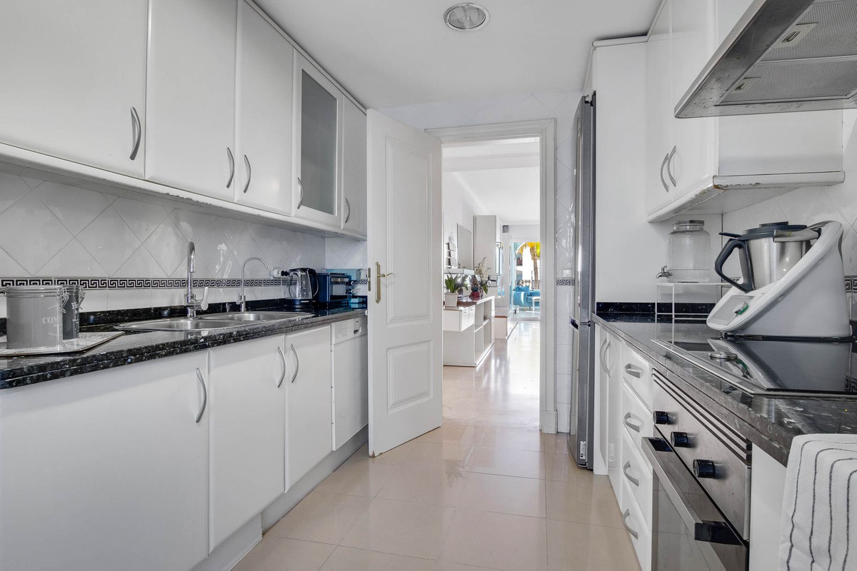 cee1fe78d7b6c18c18f3b2766e79d636 - 9