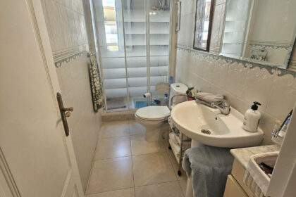 cf0a4c6ff7587c1aaaefc9b2a2e305c8 - 15