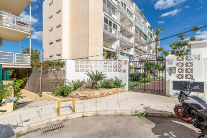 cf73d449b4e1a599c5676e96cbd020fd - 15