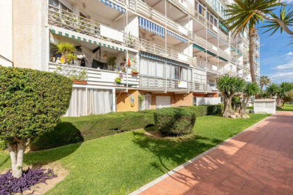 cf73d449b4e1a599c5676e96cbd020fd - 18