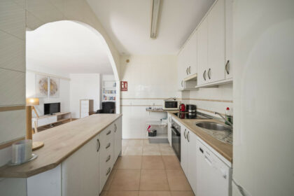 d0a6f3b667838d37a3e4b901fafd57ac - 12