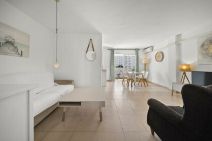 d0a6f3b667838d37a3e4b901fafd57ac - 4