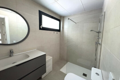 d153f5e6b81486c8e9090b4c6ca3d3a7 - 17