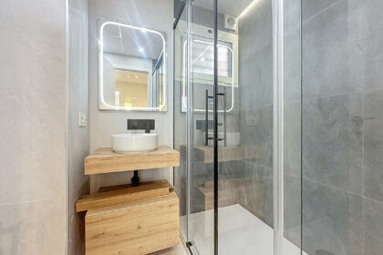 d1dac954ce678ba194ff381fdd3c51b8 - 25