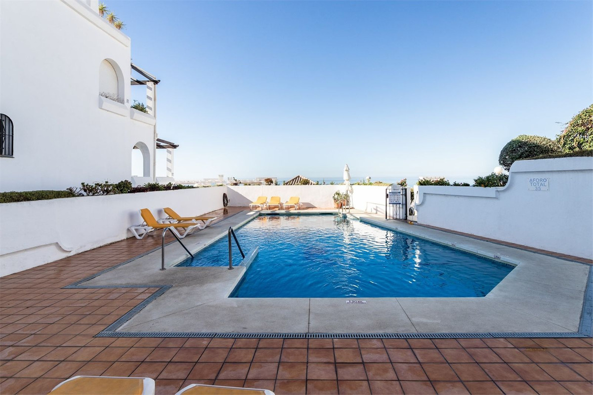 d1deb7ad759bf11bef89ed450b71f647 - 23